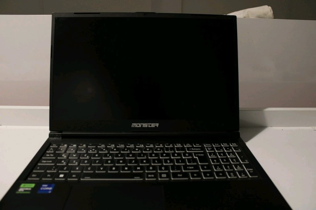 Monster Notebook Tulpar T5 V23.2 15,6'' Oyun Bilgisayarı
