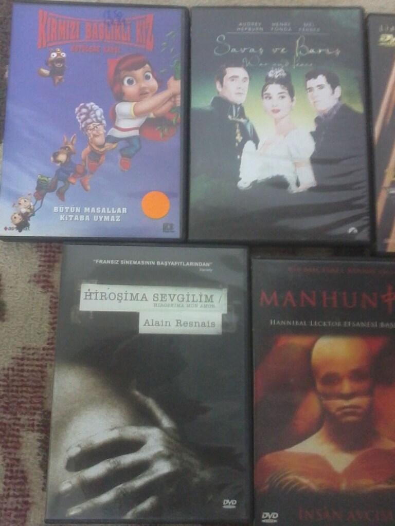 187 FİLM- 119 ADET DVD, 10 BELGESEL. 21 VCD+ 37 erot. FİLM - 13