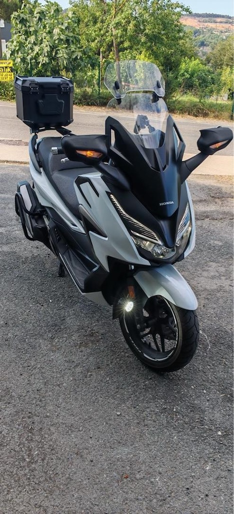 11.000km li HASARSIZ tertemiz ekstralı Honda Forza 250 - 2