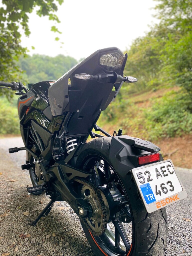 CF MOTO 250 NK - 10