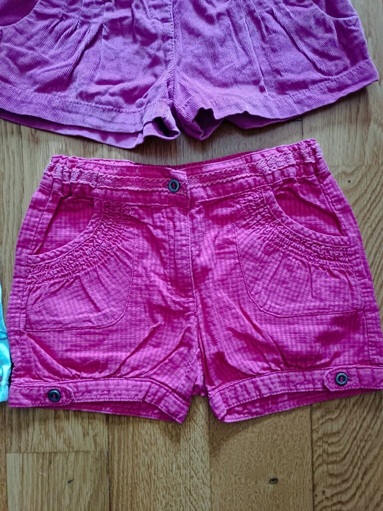 5,6 yaş, kız çocuk şort,toplu, hepsinin fiyatı - 2