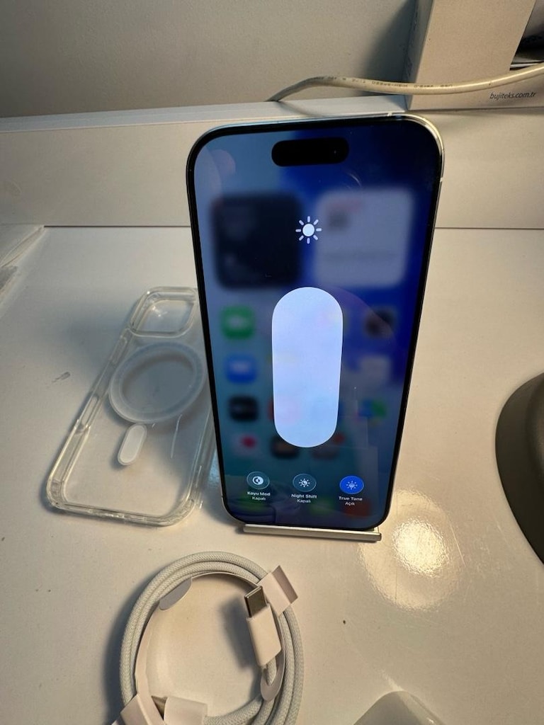 İPHONE 16 PRO - 6