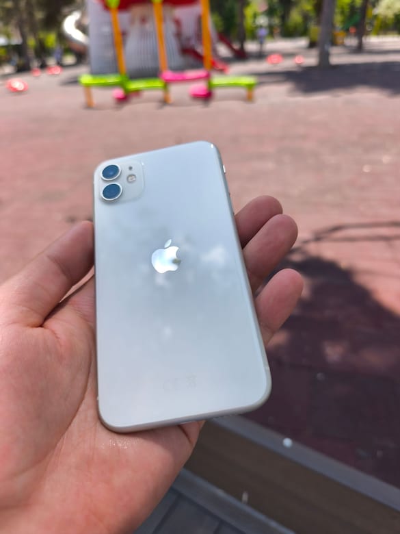 İPHONE 11 64 GB TR - 3