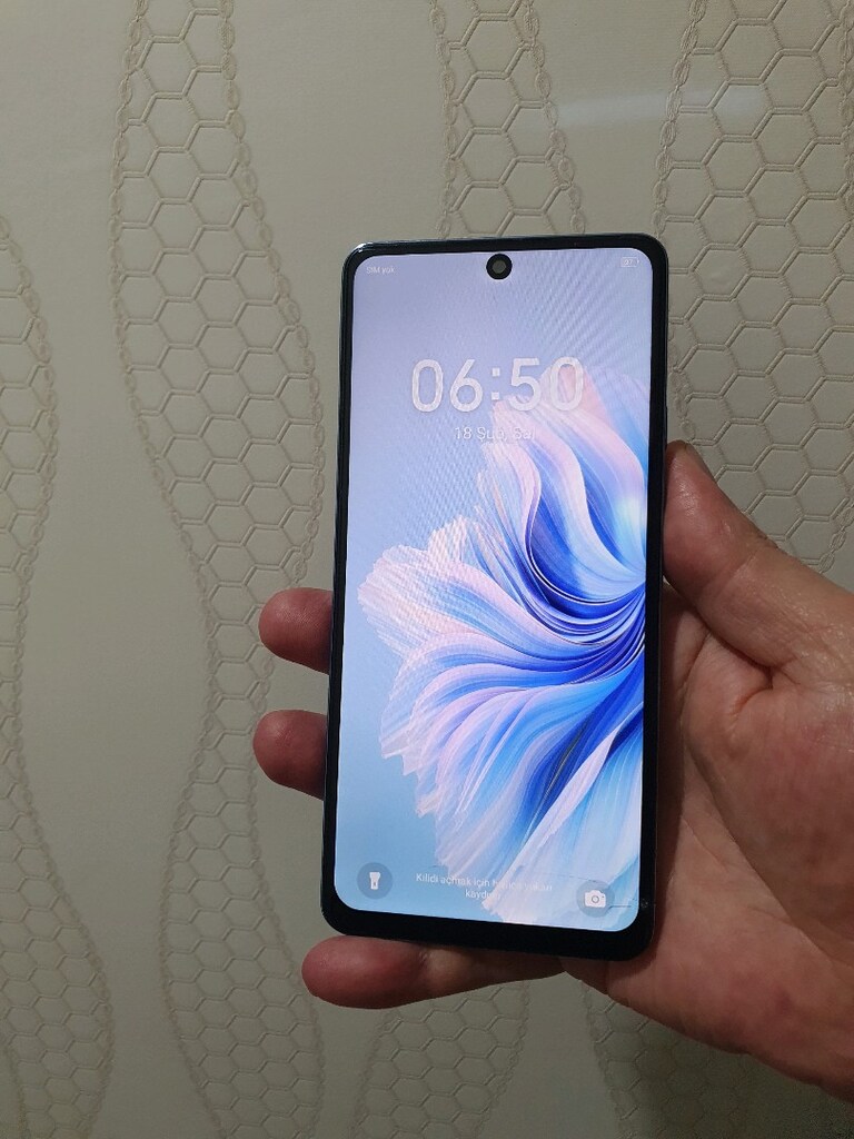 Tecno Camon 20 Pro 256/8+8 NFC var TAKAS OLUR yer DİYARBAKIR - 5