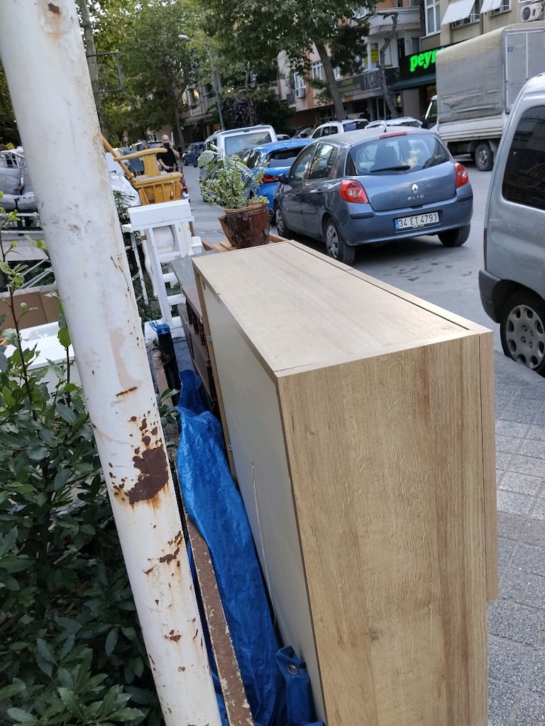 Cam Detaylı Kapaklı Kitaplık - Sıfır Ürün - 4
