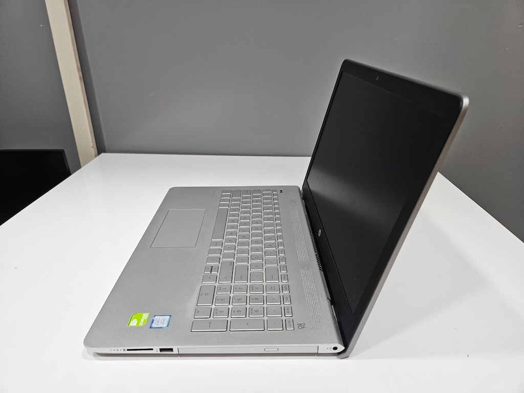 HP İ5 8.NESİL + 12 GB RAM+ 2 GB EKRAN KARTI+ FULL HD - 4