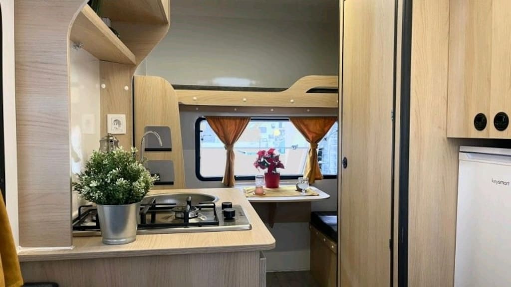 Fabrika Çıkışlı Ekstralı / Başkent Karavan Ares 330 - Tente + Isıtıcı - 4