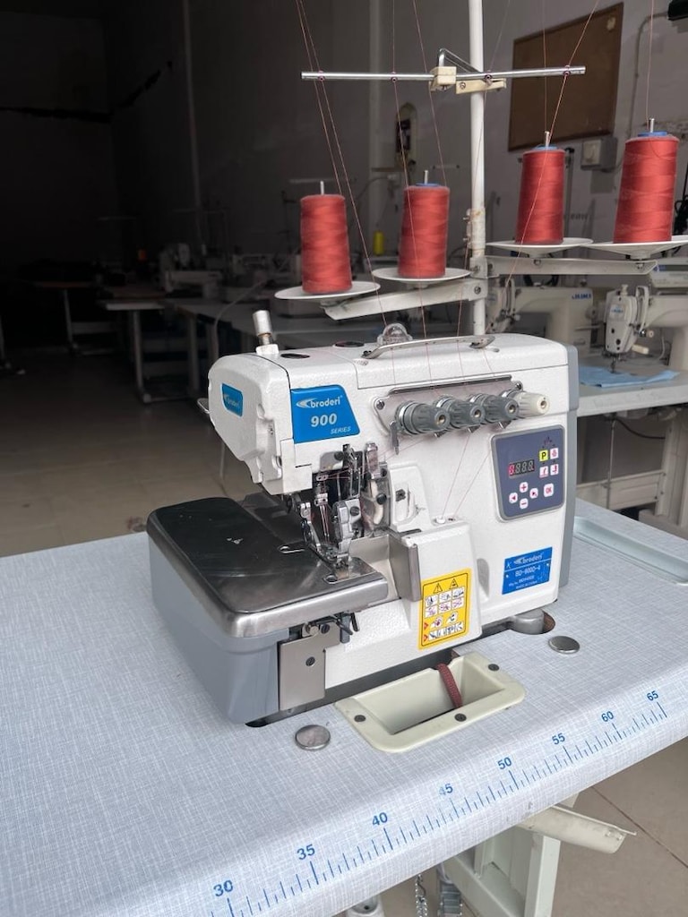 BRODERİ kafadan motor elektrik tasarruflu 4 ip overlok makinesi… - 3