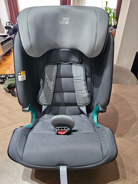 Britax Römer Advansafix gri