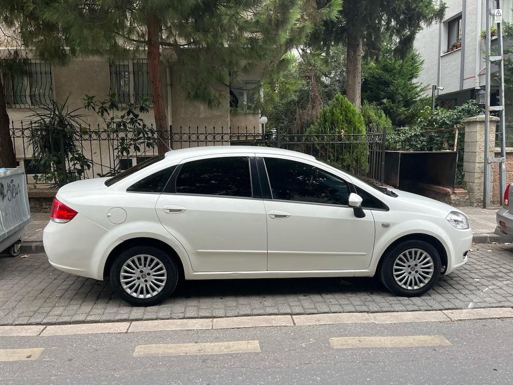 2012 model fiat linea Euro 4 129.000 km - 4