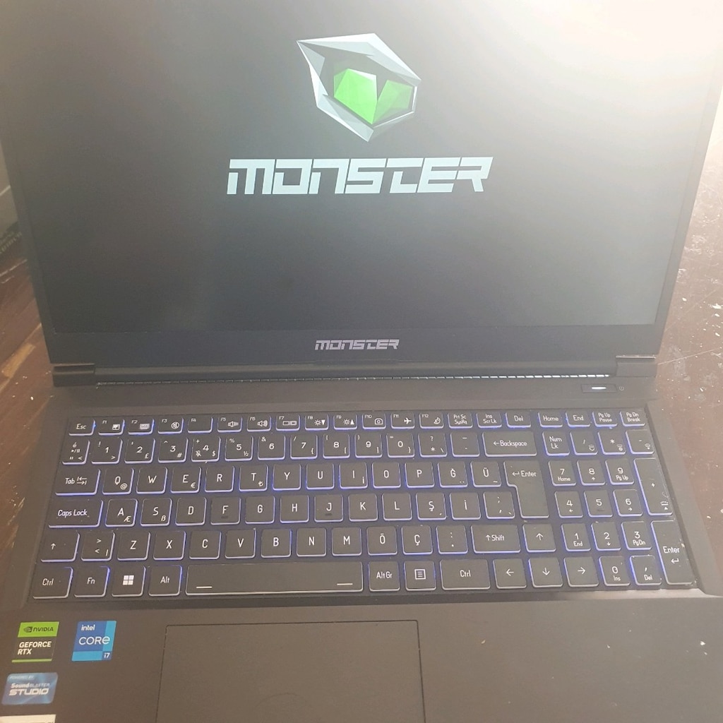 monster a5