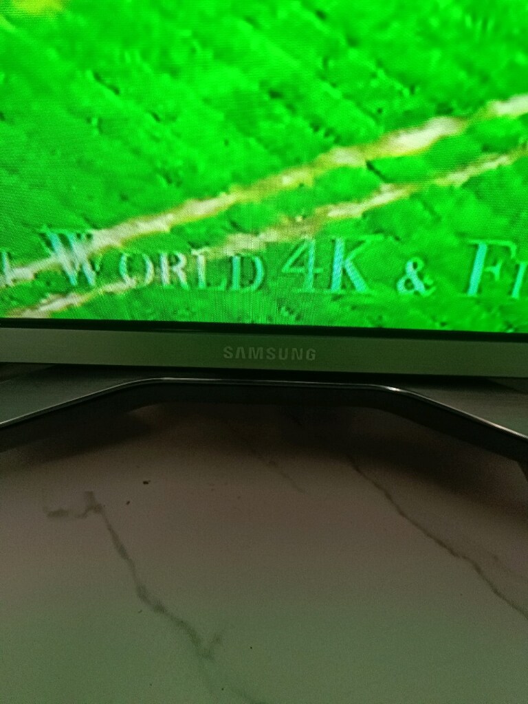 Samsung 65 inç curvert Smart TV - 10