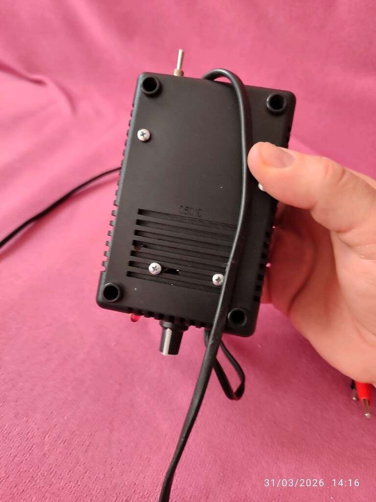 ayarlı dc1.3 14volt mak3amper göstergeli adaptör 850tl - 7