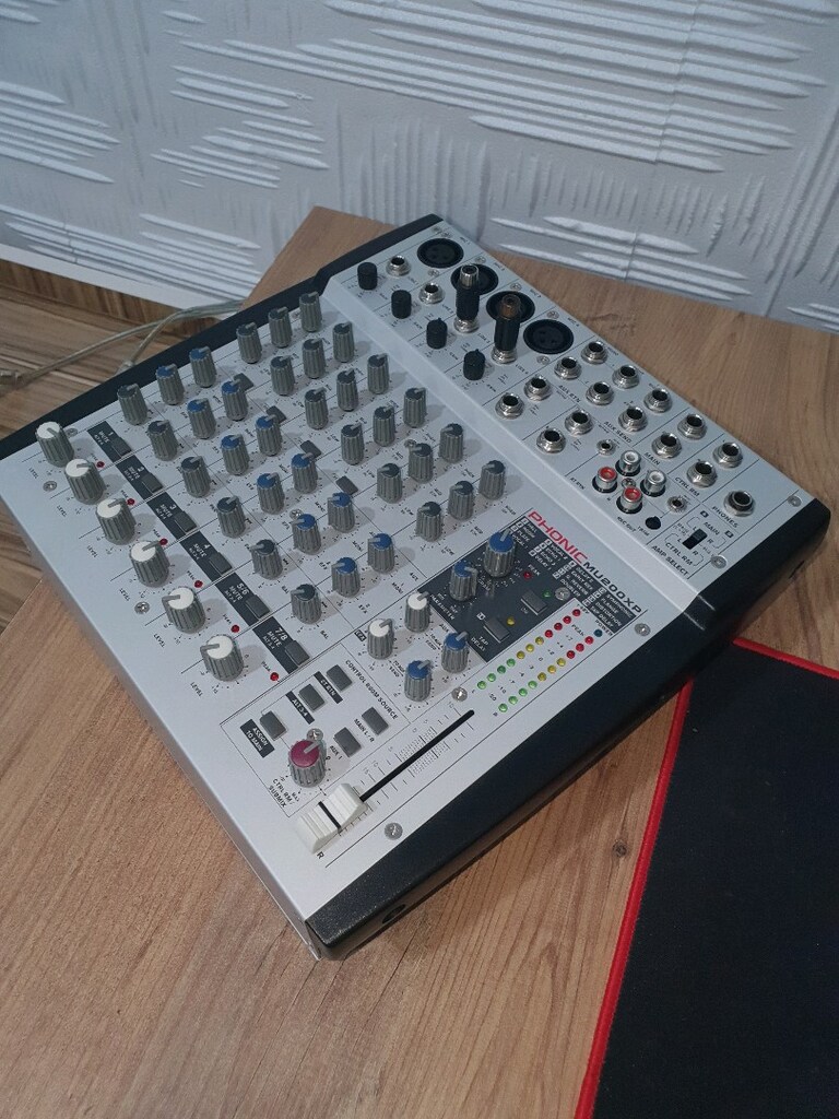 POWER MİKSER PHONİC MU200 XP - 2