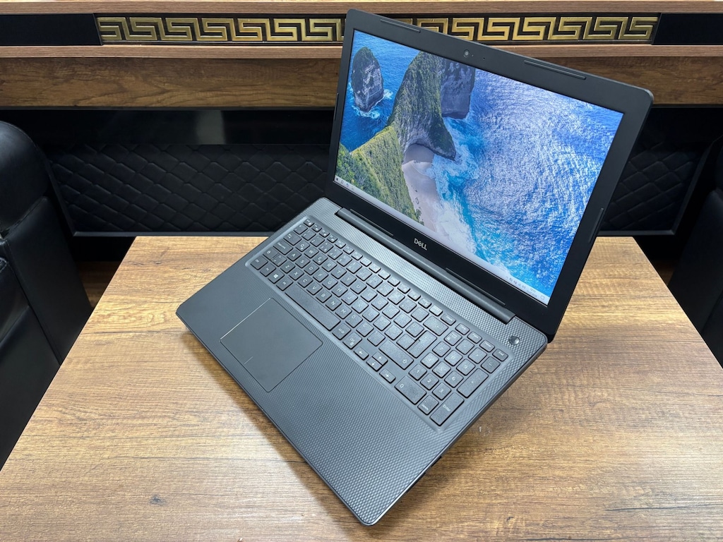 Dell Inspiron 3581 i3 7020U 8GB RAM 256GB SSD 15.6" FHD Notebook - 3