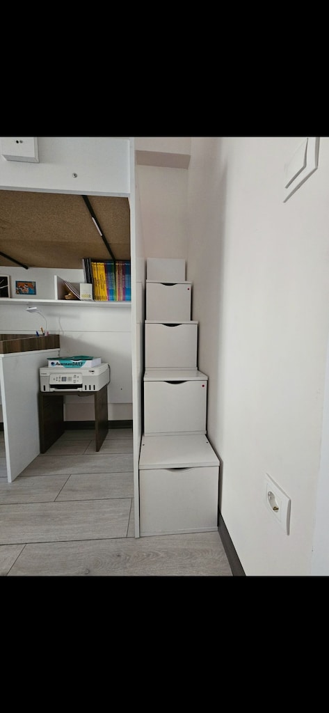 Yatak ve Çalışma Masası birarada Çocuk Odası - 2