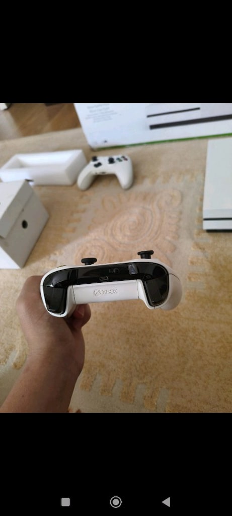 Xbox one s 1tb - 8