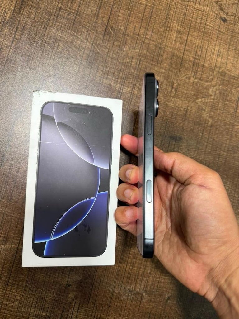 İPHONE 16 PRO MAX 256 GB - 10