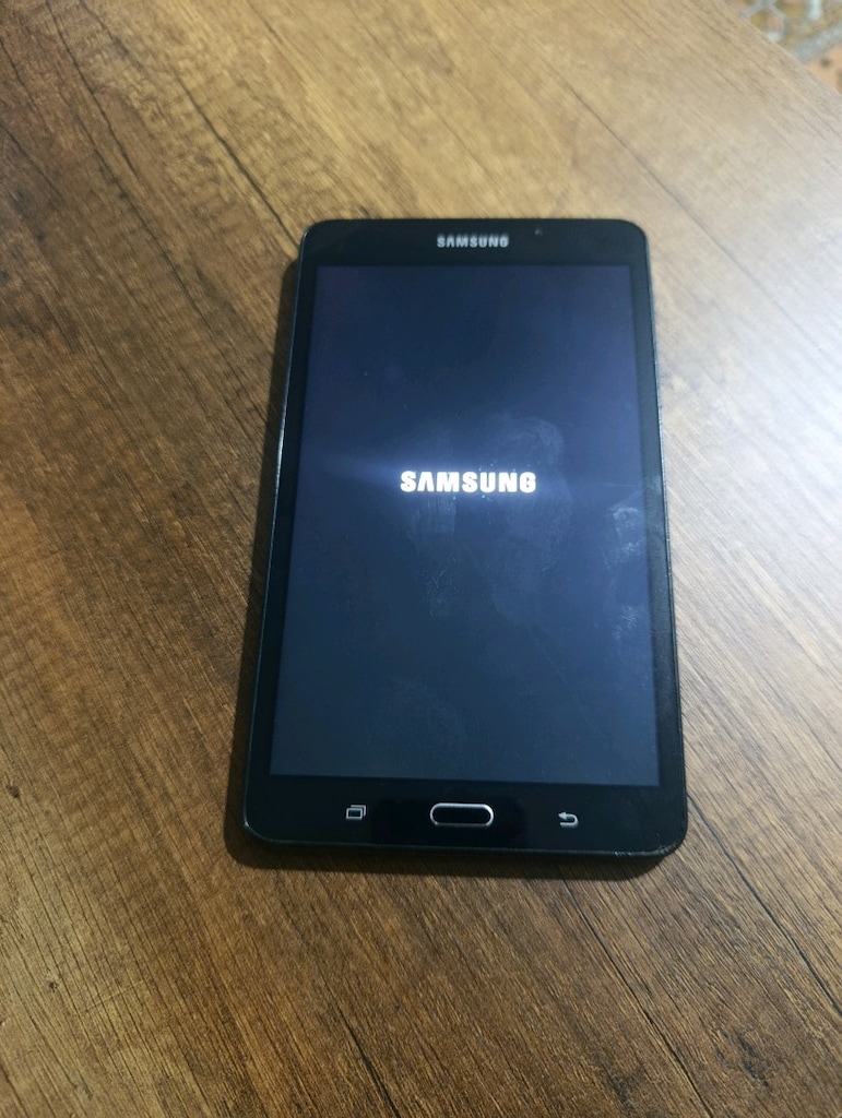 Samsung Galaxy tab a6 8gb rom 1.5 ram - 5
