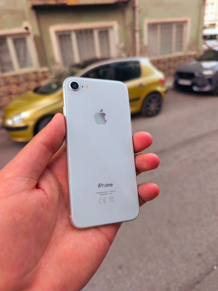 İPHONE 8 64 GB TR - 3