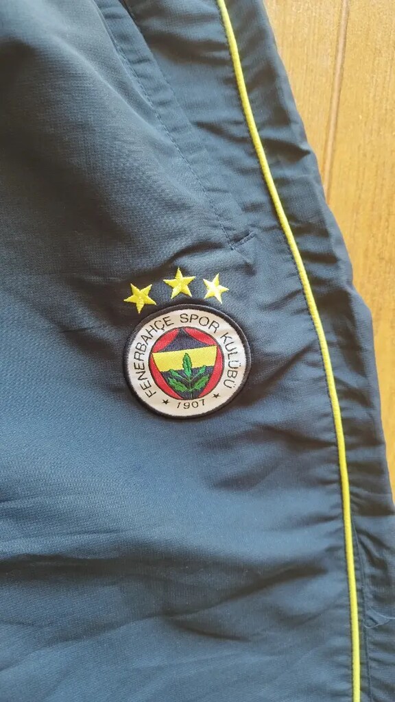 Fenerium eşıfman altı..Montları, üstü de var..Gsaray Beşiktaşında var - 2