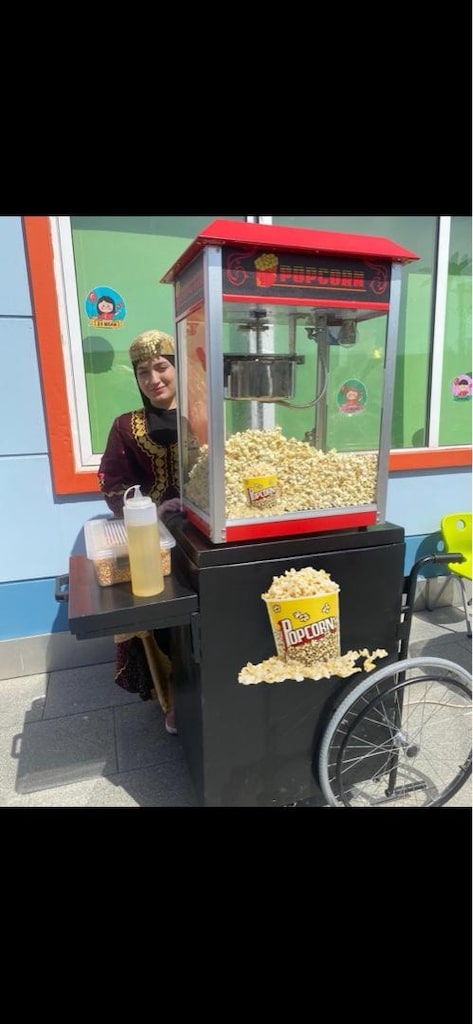 Popcorn ve pamuk şeker arabası