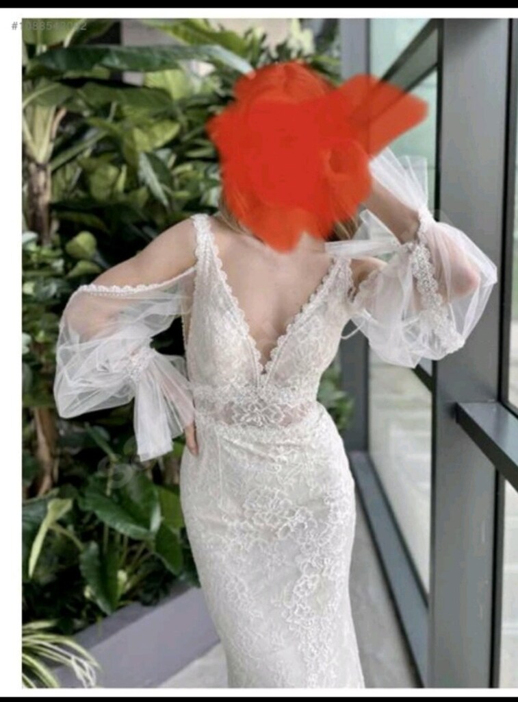 Gelinlik ( Duvak ve Saç aksesuarları ile birlikte)