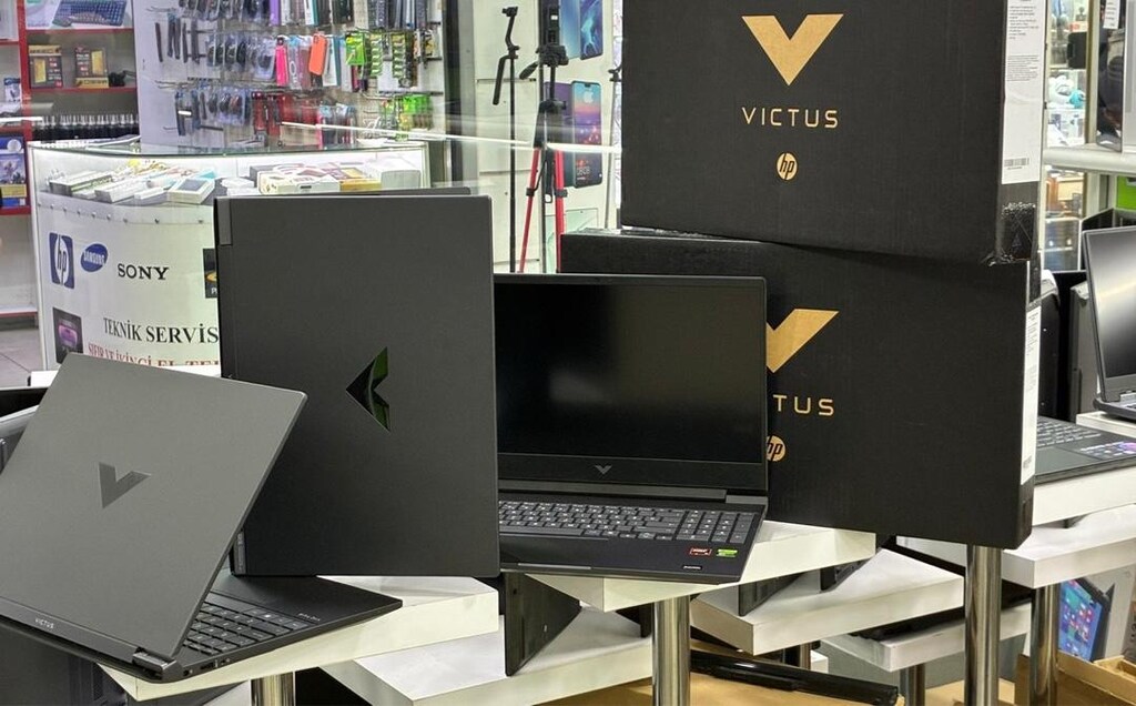 HP VICTUS AMD RYZEN 5 8645HS 16 GB 512 GB NVIDIA RTX 4060 8 GB - 4