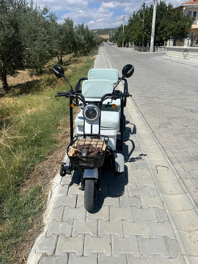 Motorlu bisiklet (üç tekerlekli) - 8