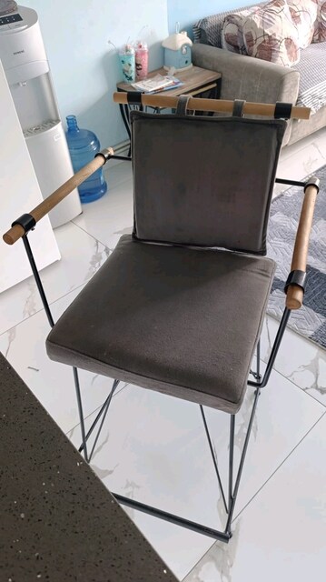 bar sandalyesi