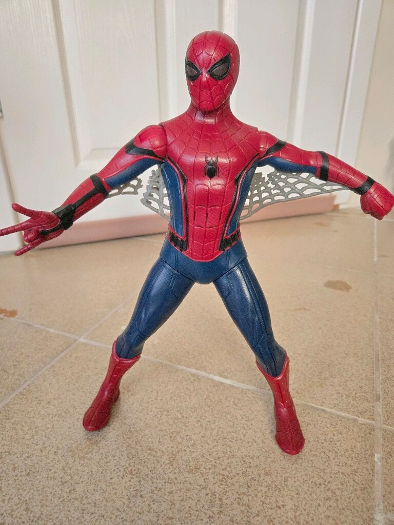 Hasbro marka Spider man 30 35 cm civarı - 5
