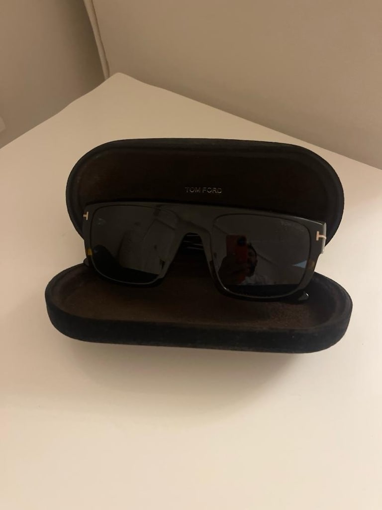 tomford alessio TF699 52V 57-20 145 renk kodu 52V cam ölcüsü 57mm