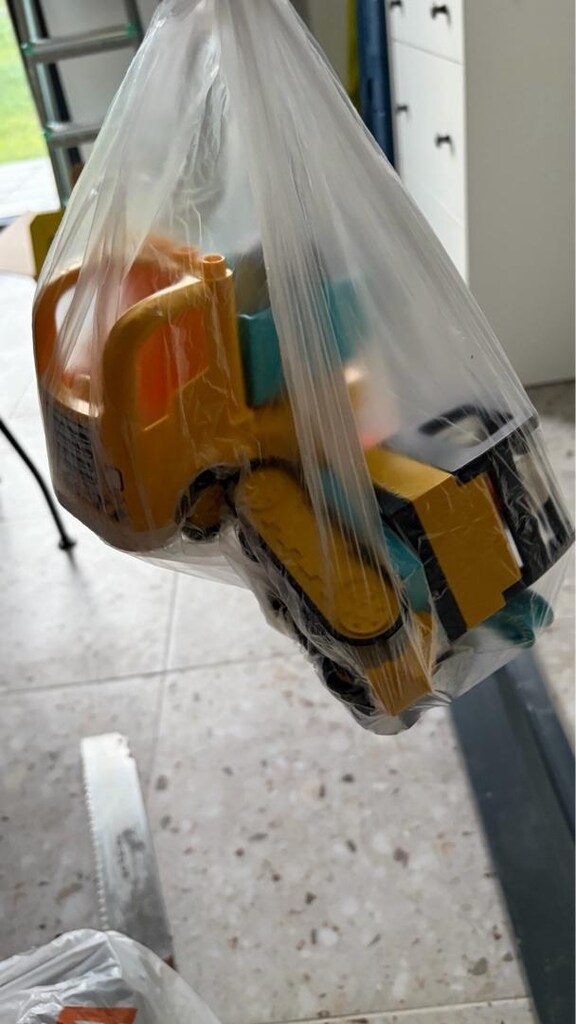 lego duplo inşaat kamyonu ve paletli kazıcı - 2