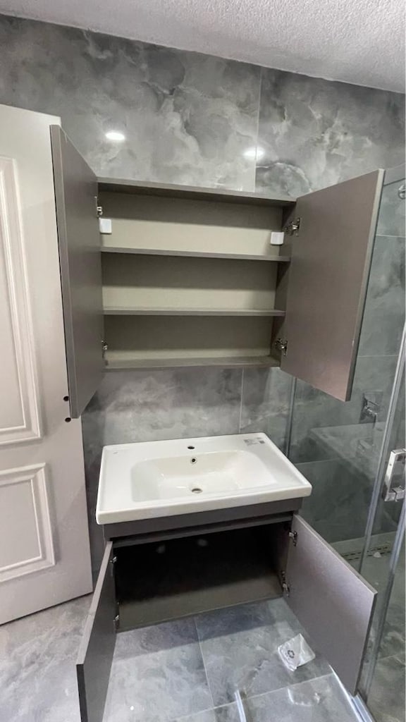 BANYO DOLABI - 3