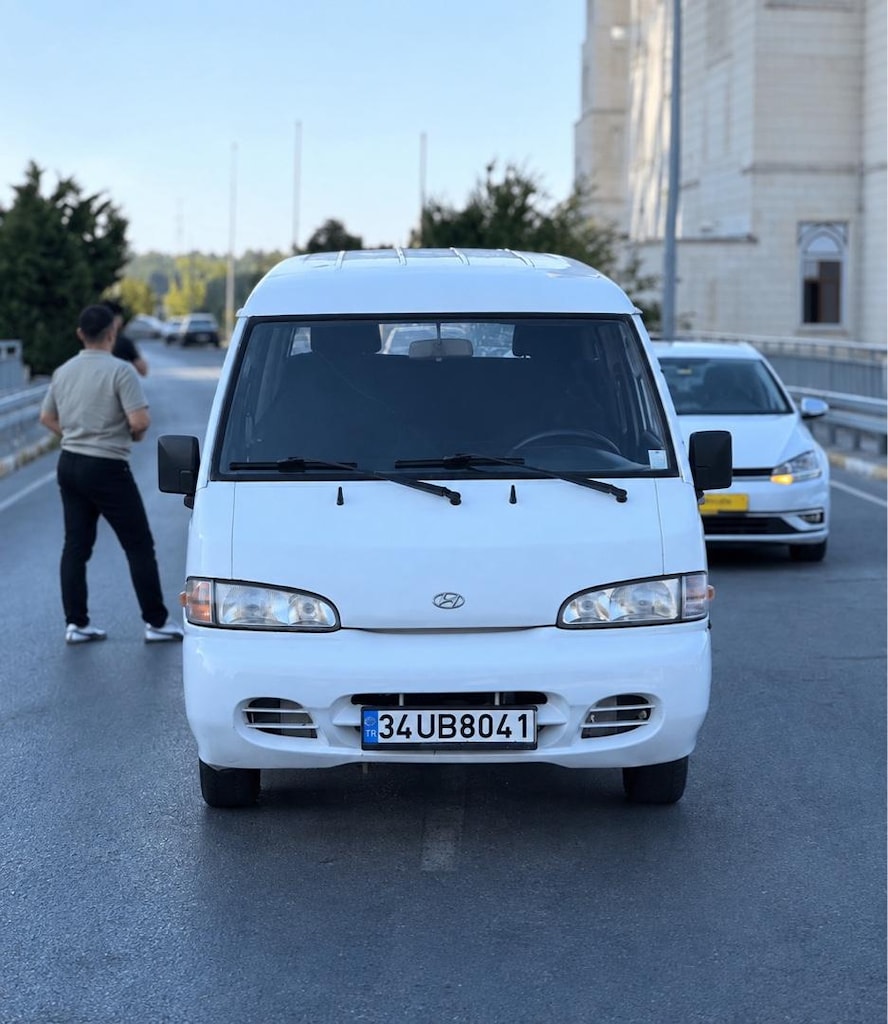 Hyundai H-100