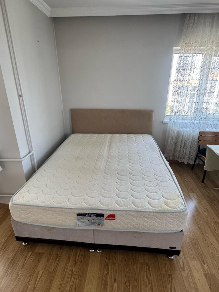 Çift Kişilik Baza + Yatak (160x200) – Temiz ve Kullanışlı - 7