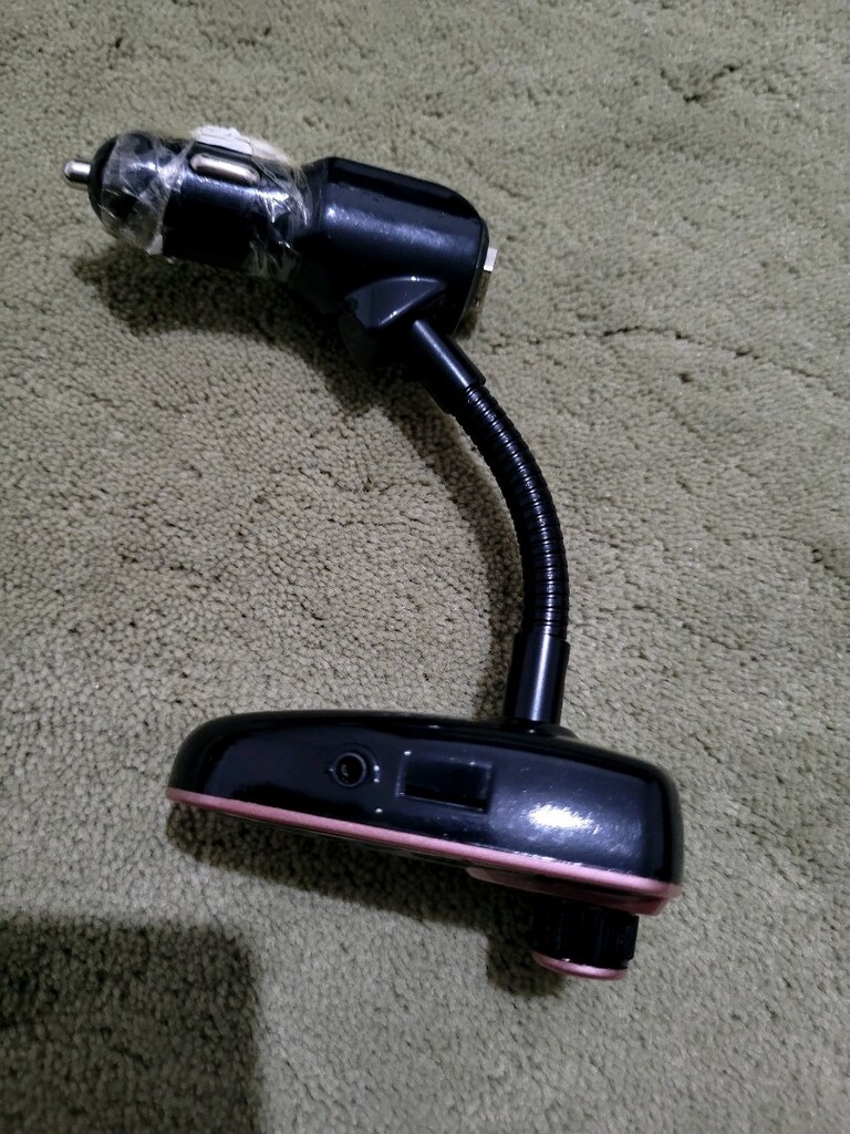 Bluetooth ve FM Transmitter Araç Kiti - 3