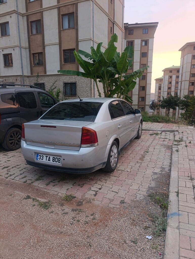 memurdan temiz bakımlı aile arabası - 10