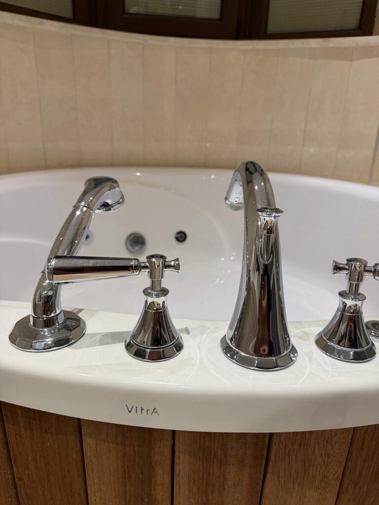 sıfırdan farksız Vitra marka jakuzi - 5