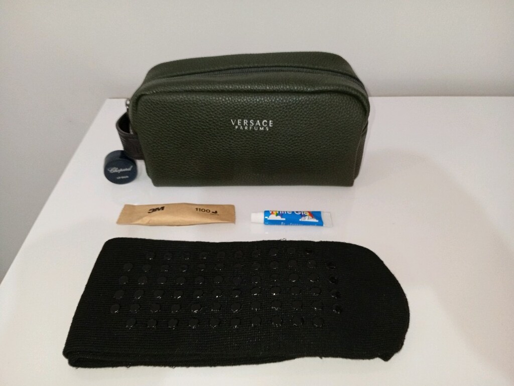 Versace Orijinal THY Business Class Yandan Tutmalı Çanta ve Ürünler - 2