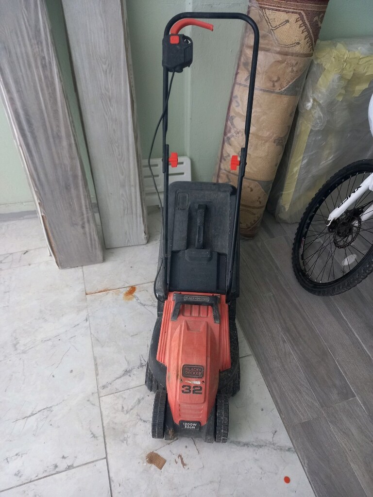 black decker çim biçme makinası - 2
