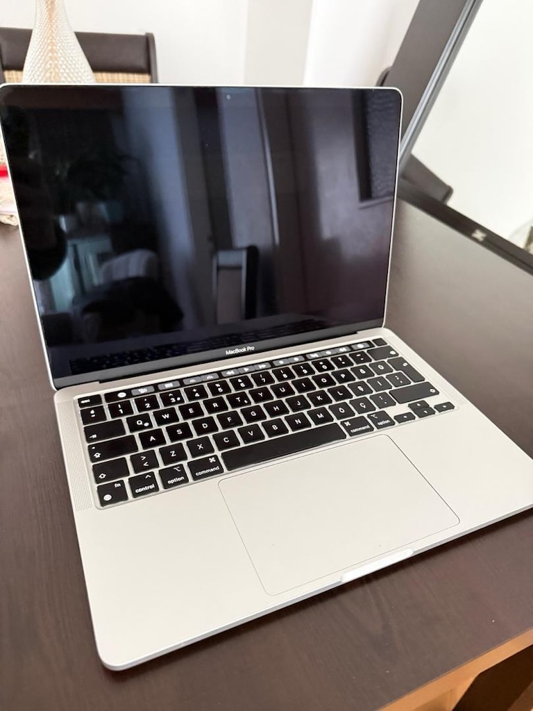 Macbook Pro M2 TouchBar - 2
