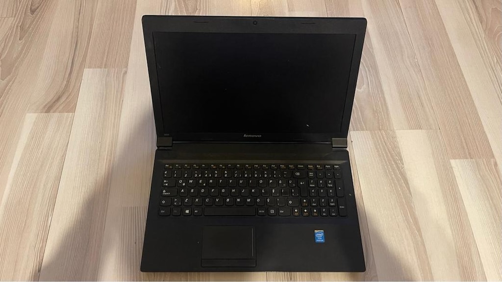 Lenovo B590 Notebook - 3