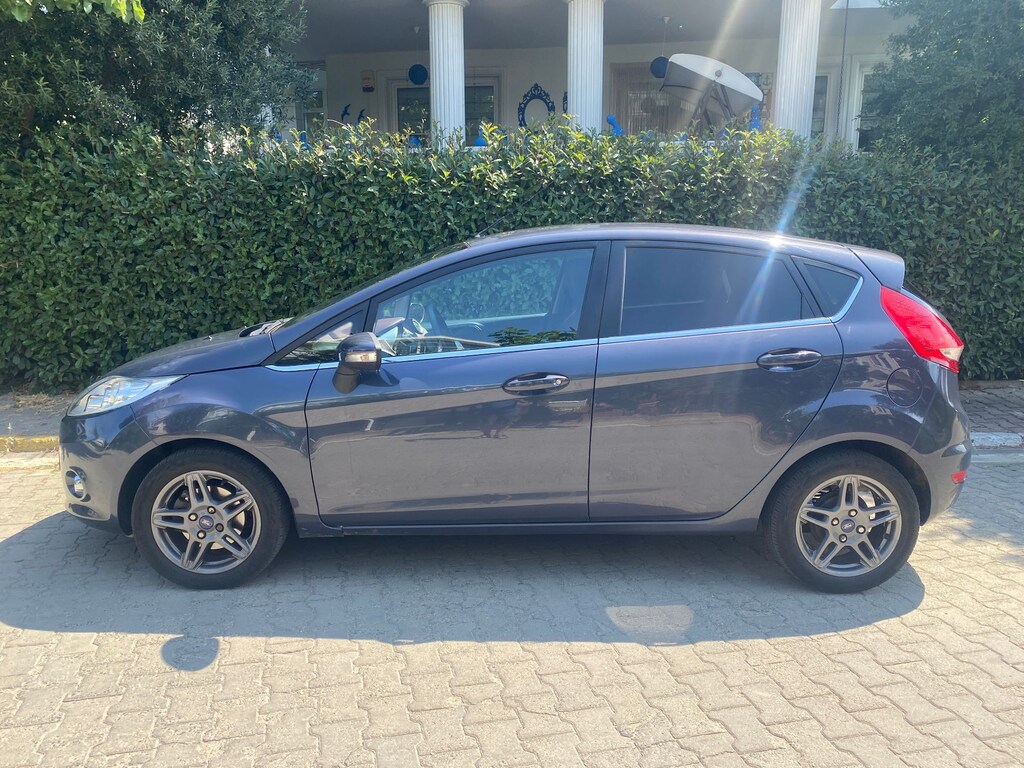SAHİBİNDEN 2011 FORD FİESTA 1.4 TİTANİUM X OTOMATİK BENZİNLİ - 2