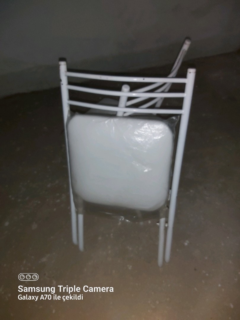 katlanır metal 4 adet sandalye - 4