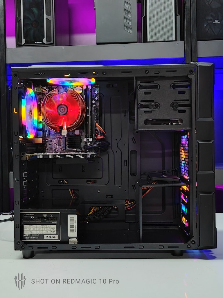 Intel Core i5 660 - GT 420 2GB - 8GB RAM - 240GB SSD - 5