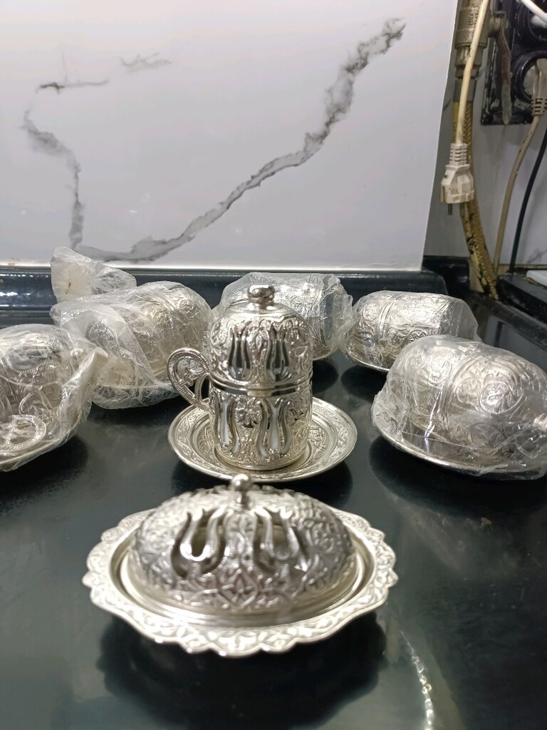Osmanlı fincan takımı yanında bir adet sunumluk mevcut - 17