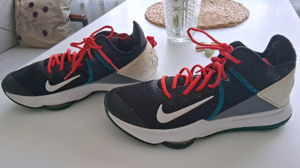 NIKE SPOR AYAKKABI Orjinal. ACİL SATILIK - 4