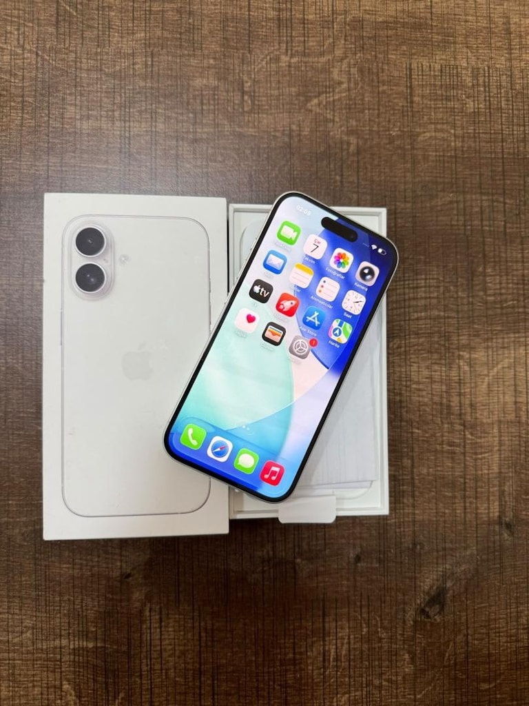 İPHONE 16 BEYAZ 128 GB - 7