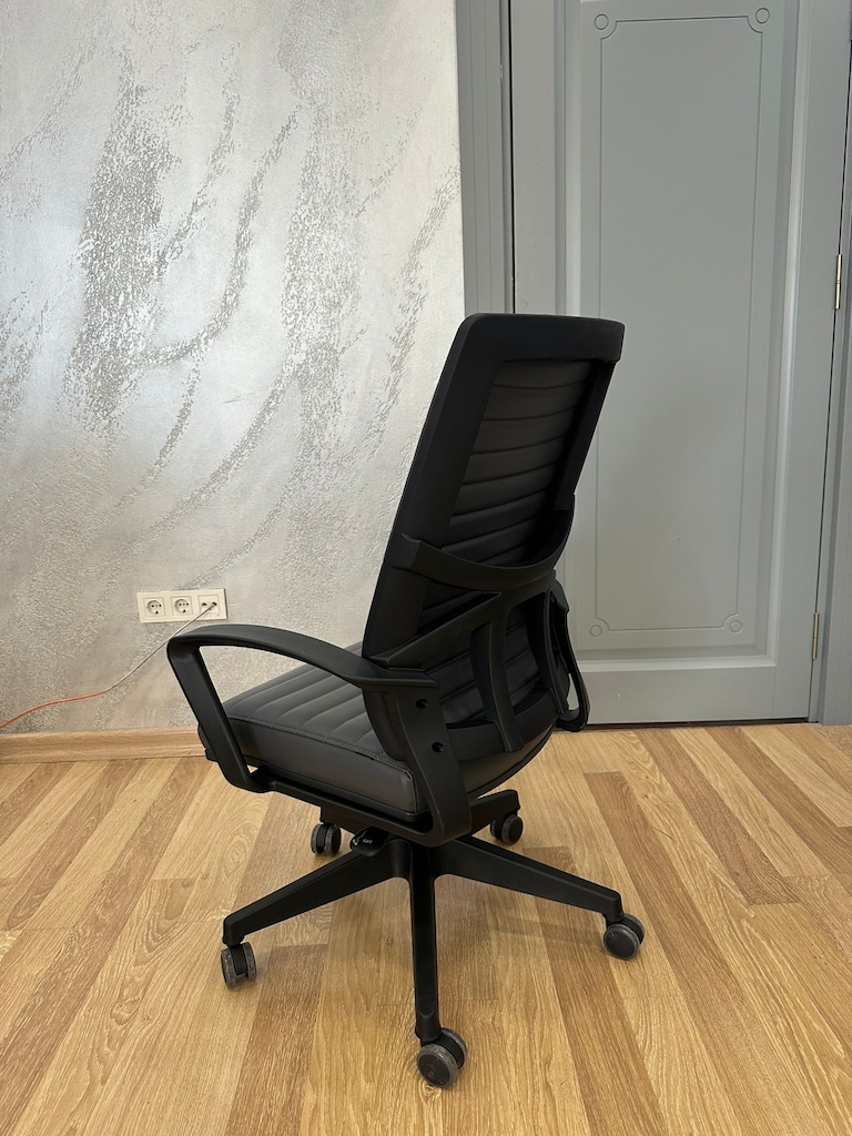KLAS OFİS ÜSKÜDAR EKONOMİK GRİ DERİ ÇALIŞMA KOLTUĞU - 4